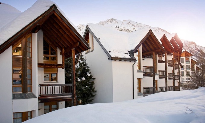 Lenzerheide Apartment | Relax at Schweizerhof 133 with Pool and Spa Amenities