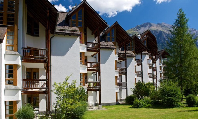 Lenzerheide Apartment | Discover Schweizerhof Ferienwohnungen in Lenzerheide