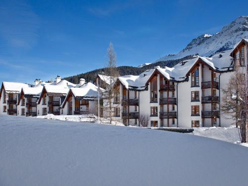 Lenzerheide Apartment | Discover Schweizerhof Ferienwohnungen in Lenzerheide