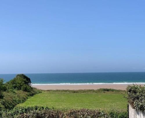 Les Pieux House | Oceanview Retreat at Sciotot-Bord de Mer - La Grange