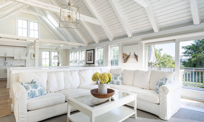 Siasconset House | Bright Sconset Home with Ocean View & Spa Amenities