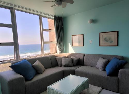 Scottburgh Apartment | Scottburgh Views - Smile and Wave