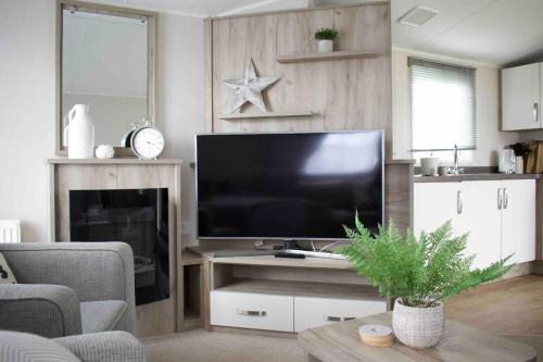 Stevenston Apartment | Welcoming Scottish Holiday Home with Pool & Pet-Friendly Perks