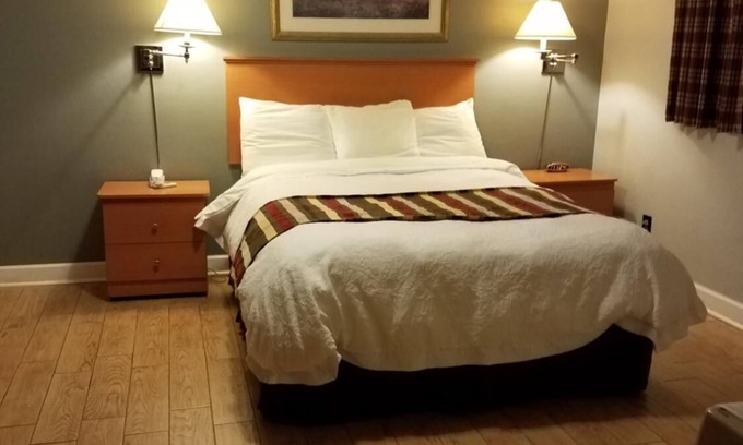 Okeechobee Hotel | Relaxing Retreat at Scottish Inns Okeechobee: 8.6/10 Rating