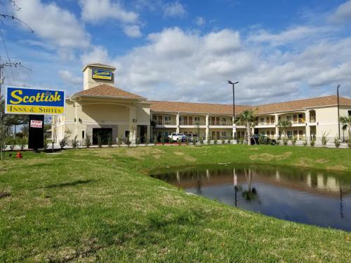 Bay City Hotel | Welcoming Scottish Inns & Suites with Family-Friendly Amenities