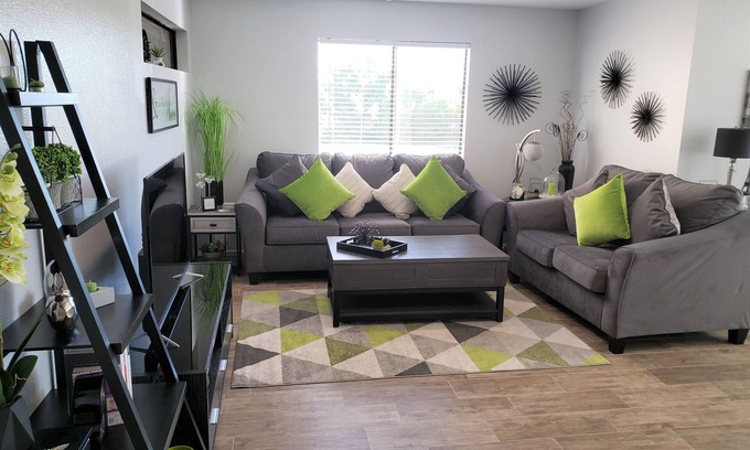 Paradise Valley Village Condo | Contemporary Condo in Prime Paradise Valley Location