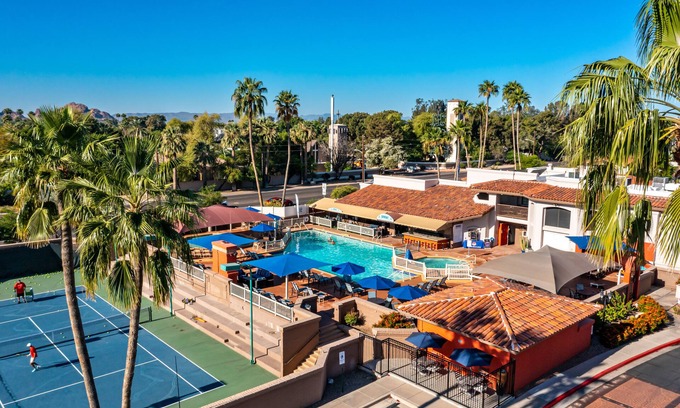 Arcadia Resort | Experience Scottsdale Camelback Resort with Pool and Spa