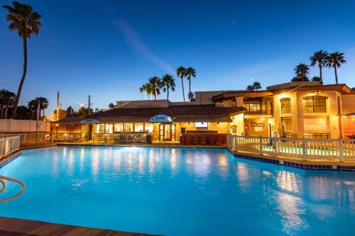 Scottsdale Resort | Relaxing Scottsdale Camelback Resort with Spa and Pool Access