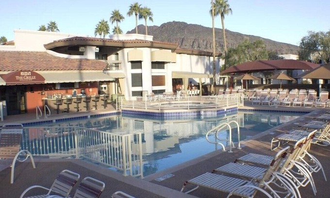 Arcadia Apartment | Scottsdale Camelback Resort Peaceful Studio with Outdoor Pool