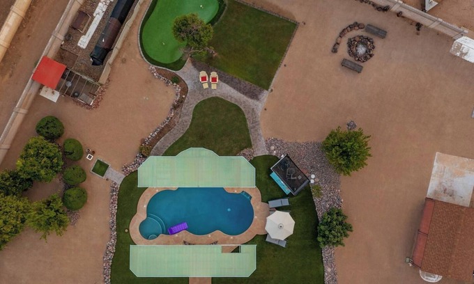 Sundown Estates House | Spacious Scottsdale Getaway with Pool and Game Amenities