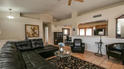 Paradise Valley Village House | Bright Scottsdale Kierland 3 Bdrm Retreat with Private Pool