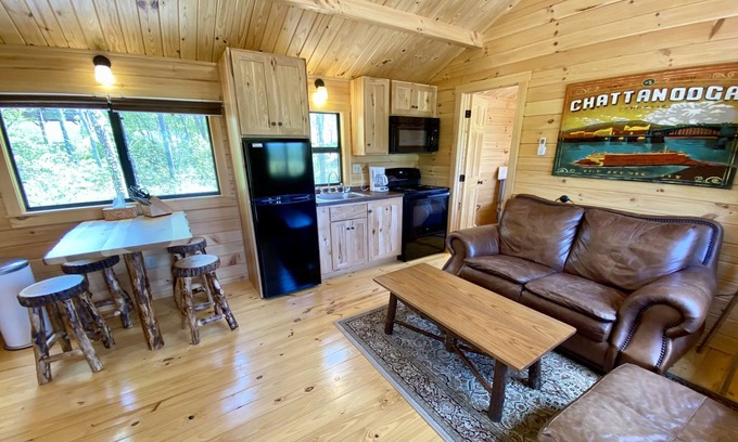 Lupton City Cabin | Cozy Screech Owl Cabin for 2 with Spa & Breakfast