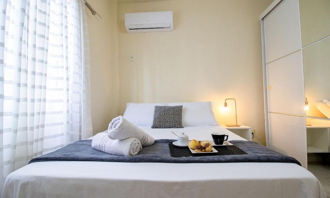 Centro Apartment | Comfortable 2-Bedroom Stay with Smart TV & Pet Friendly