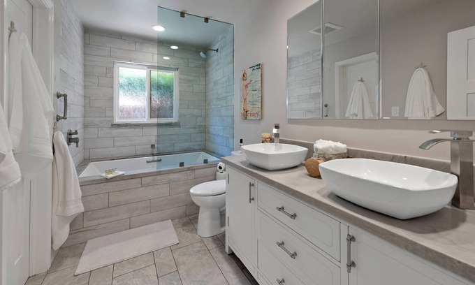 Del Cerro House | Discover SDSU Beach Cottage: Guest Rated 10/10 Retreat
