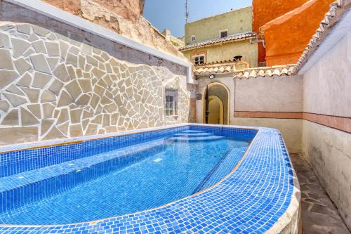 Monovar House | Señores: Family-Friendly Getaway with Pool & Pet Amenities
