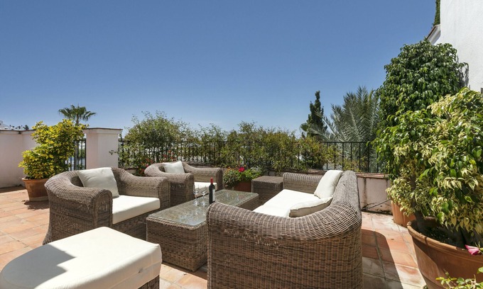 Marbella Apartment | Señorio de Marbella - Elegant Penthouse with Pool & Spa