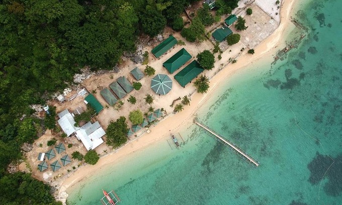 Carles Resort | Discover Se San Beach Resort on Isla de Gigantes