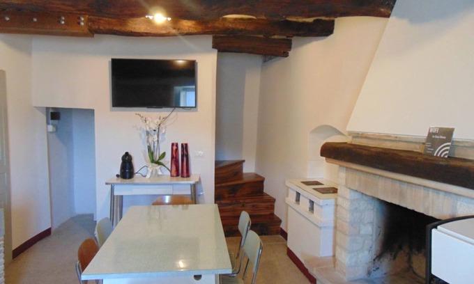 Arcevia Apartment | Palazzo d'Arcevia: Unique Three-Room Getaway with Spa