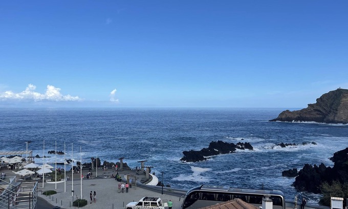Porto Moniz Apartment | Coastal Retreat at Sea and Sun - Porto Moniz Escape