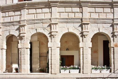 Centro Storico Bed & Breakfast | Oceanfront Escape at Sea and Tradition B&B with Spa & Views