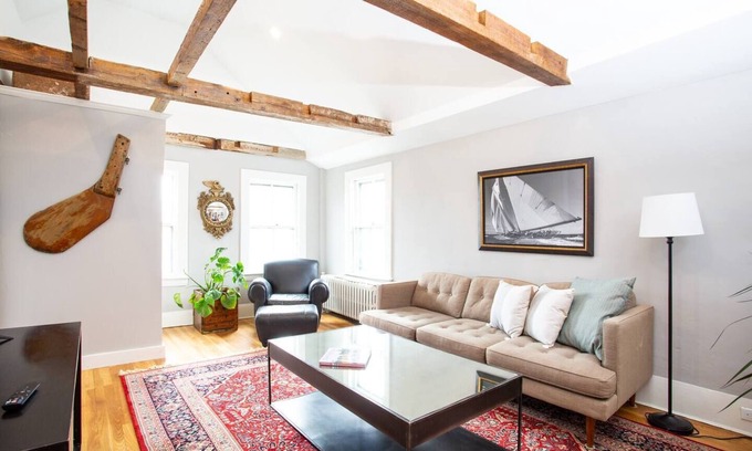 Marblehead Apartment | Oceanfront Retreat in Marblehead: Newly Renovated 1BR