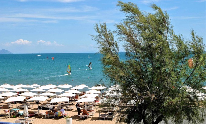 Formia Apartment | Beachfront Flat with Spa & Pet-Friendly Amenities Await