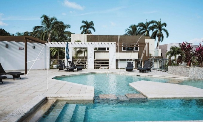 Montego Bay Cottage | Sea-Breeze Cottage Montego Bay Jamaica