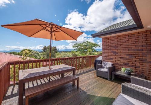 Mapua House | Serene Sea Breeze: 4-Star Family-Friendly Retreat