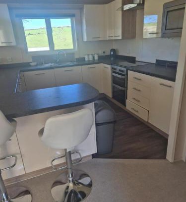 Newquay Villa | Sea Breeze Villa near to Newquay sleeping 6 guests