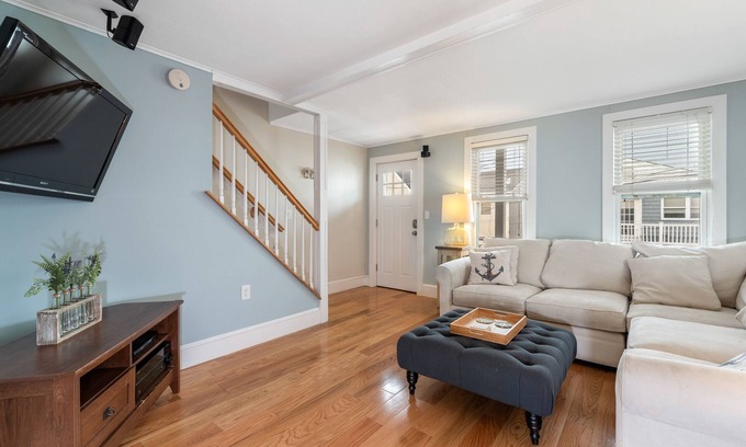 Sea Bright House | Beachfront Retreat: 3BR with Ocean View & Spa Amenities