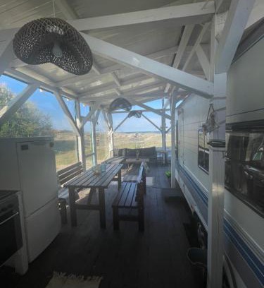 Kiten Other | Beachfront Sea Caravan: Pet-Friendly Getaway Awaits!