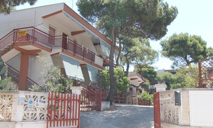 Ginosa Marina House | Tranquil Sea Cottage in Pinewood – Family-Friendly Retreat