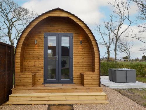 Mablethorpe House | Discover Sea Dreams: Family-Friendly with Hot Tub Access