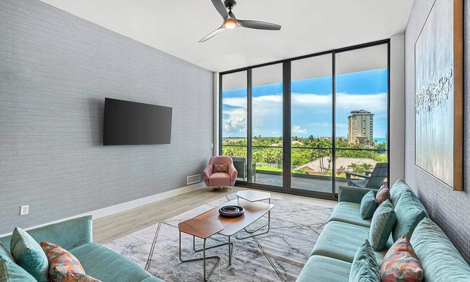 Melbourne Beach Condo | Sea Esta | Chic Beach Condo with Ocean Views & Huge Balcony