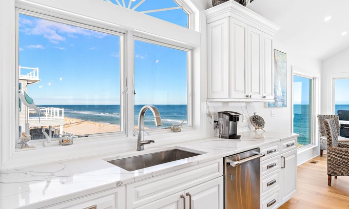 Beach Haven Gardens House | Pet-Friendly “Sea Forever” Holgate Oceanfront with Elevator