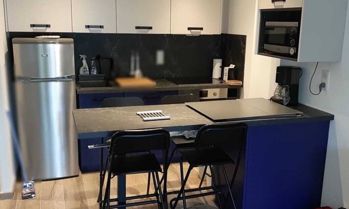 Golfe Juan Condo | Seaside Retreat with Kitchen - Guest Rated 10/10