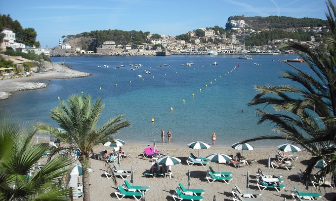 Puerto de Soller Apartment | Oceanfront Apartment with Breathtaking Bay Views
