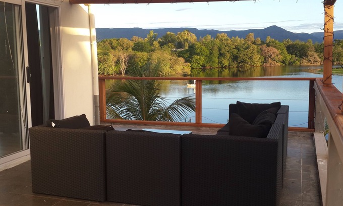 Tamarin House | Ocean View Beach House with Pool and Car Rental Included