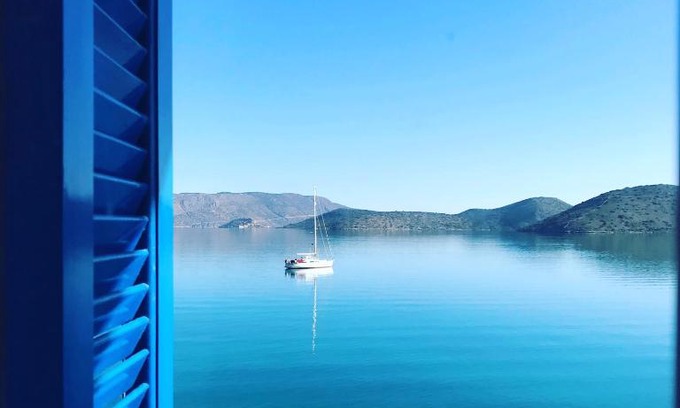 Elounda Apartment | Oceanfront Cozy Apartment with Breathtaking Views