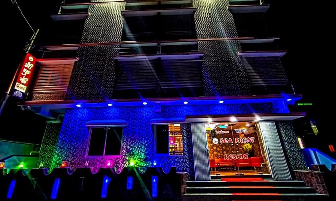 Cox's Bazar Hotel | Seaside Escape: Family-Friendly Amenities Await You