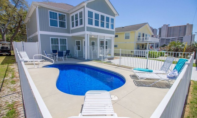 Crescent Beach House | Relaxing Sea Grass Beach Home with Private Pool & Ocean View