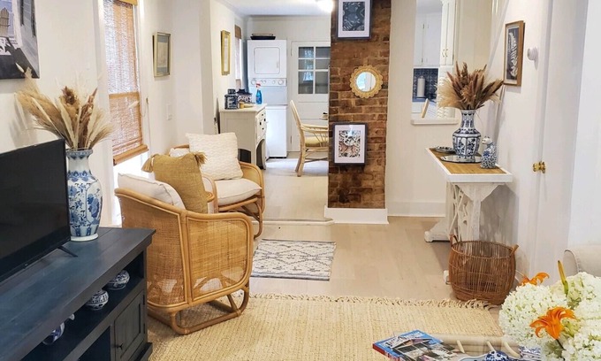 Asbury Park Cottage | Beautifully Renovated Retreat Near Beach & Dining Options