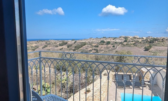 Nadur Bed & Breakfast | Guest Rated 10/10 at Sea Holly Gozo with Pool & Breakfast