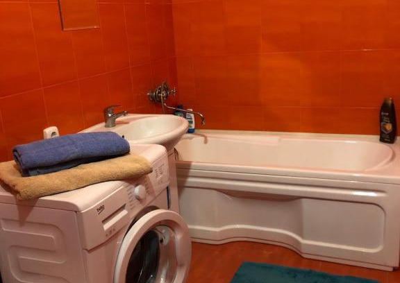 Zelenogradsk Apartment | Pet-Friendly Getaway at Sea Home – Wheelchair Accessible Stay