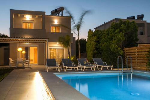 Kiotari Villa | Oceanfront Villa Alberto at Sea Homes: Rated 10/10 by Guests