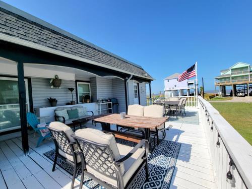 San Luis House | Beachfront Bliss at Sea-La-Vie: A 4-Star Oasis Awaits