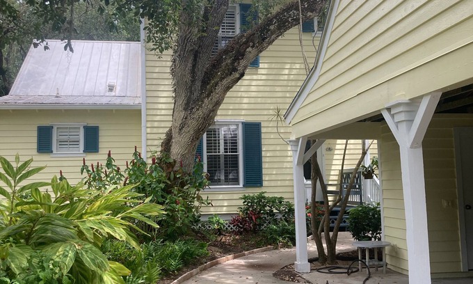 Wabasso Beach House | Oceanfront Sea Oaks Cottage: Guest Rated 10/10 Experience