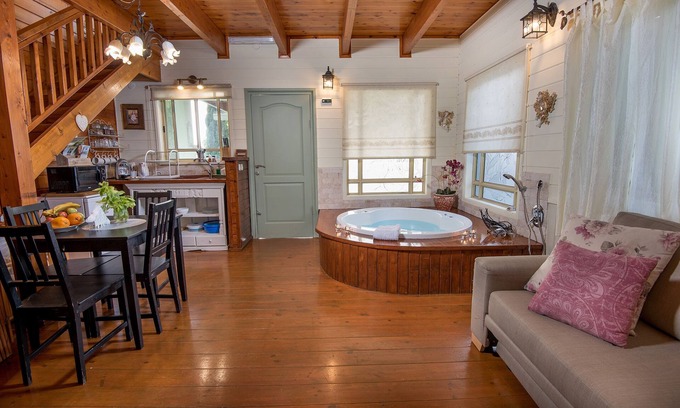 Ramot Cabin | Experience the Sea of Galilee with Panoramic Views & Spa
