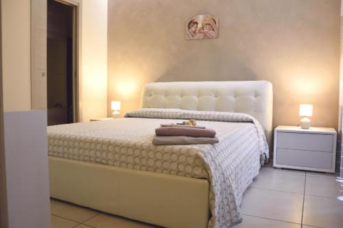 Riposto House | Oceanfront Bliss at Sea Paradise - Rated 9/10 by Guests