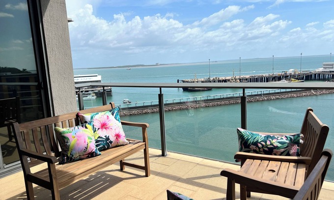 Darwin Apartment | Sea Pearl at Waterfront - One Bedroom Sea View Apartment